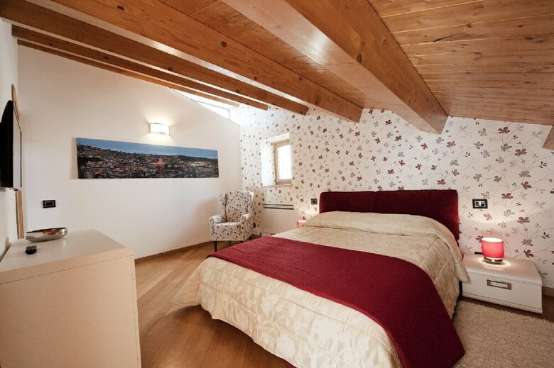 Modica Apartments