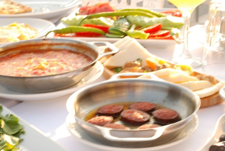 Cunda Fora Doga Karavan Hotel