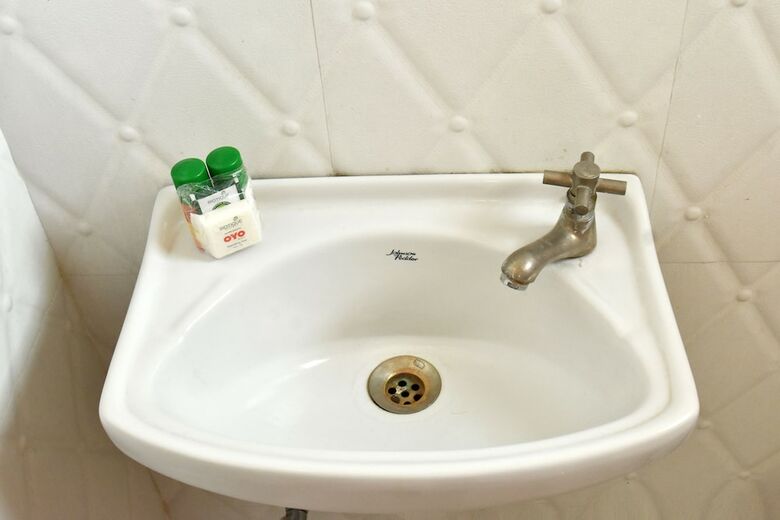 Oyo 7421 Hotel Relex