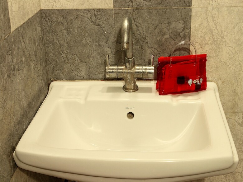 Hotel Oyo 3634 Apartment Rk Hospitality