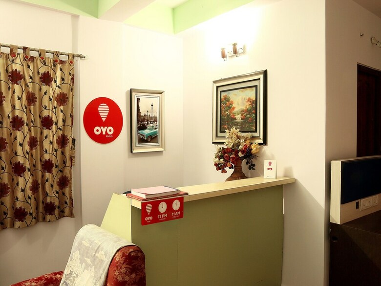 Hotel Oyo 3634 Apartment Rk Hospitality