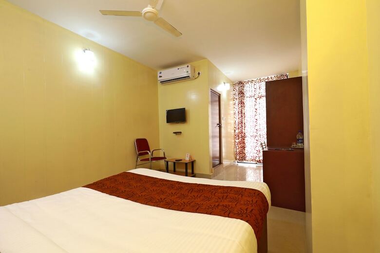 Hotel Oyo 6725 Palm Inn