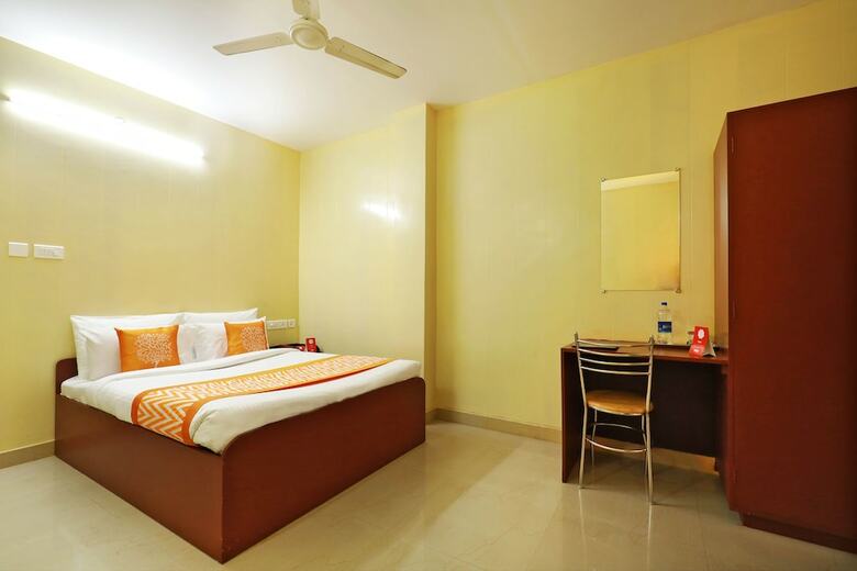 Hotel Oyo 6725 Palm Inn