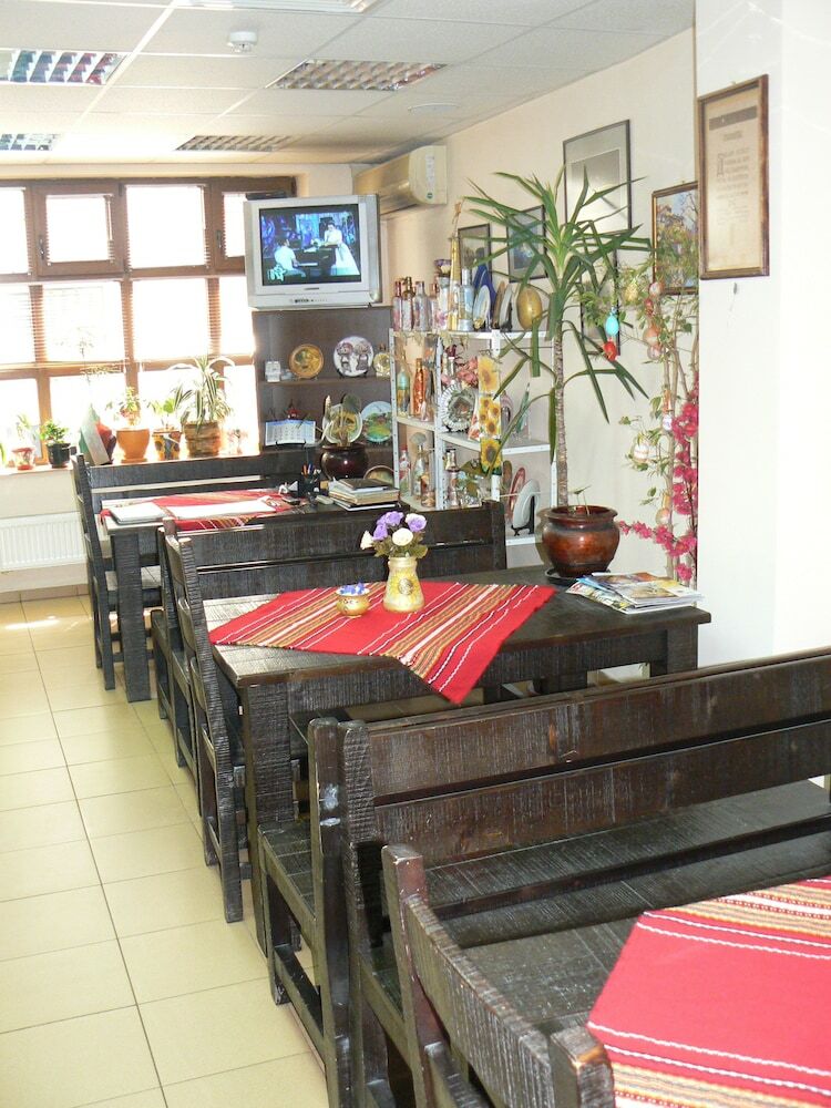 Hotel Varusha