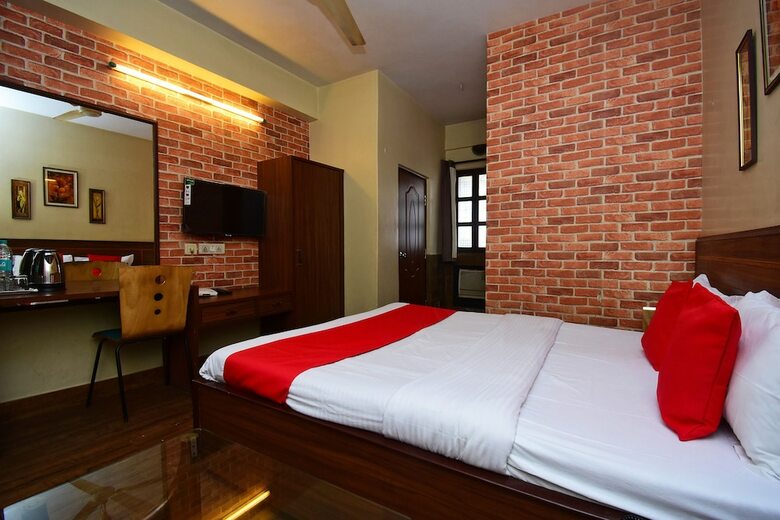 Hotel Oyo 2510 Near Camac Street