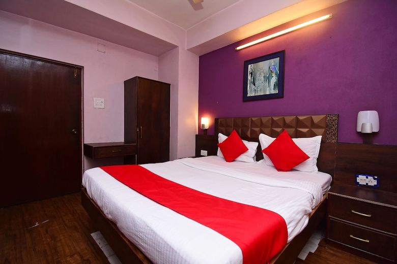 Hotel Oyo 2510 Near Camac Street