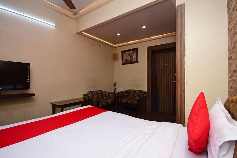Hotel Oyo 2510 Near Camac Street