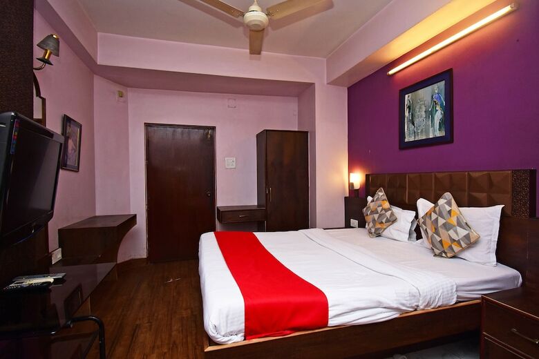 Hotel Oyo 2510 Near Camac Street