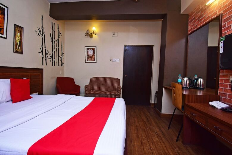 Hotel Oyo 2510 Near Camac Street