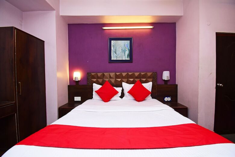 Hotel Oyo 2510 Near Camac Street