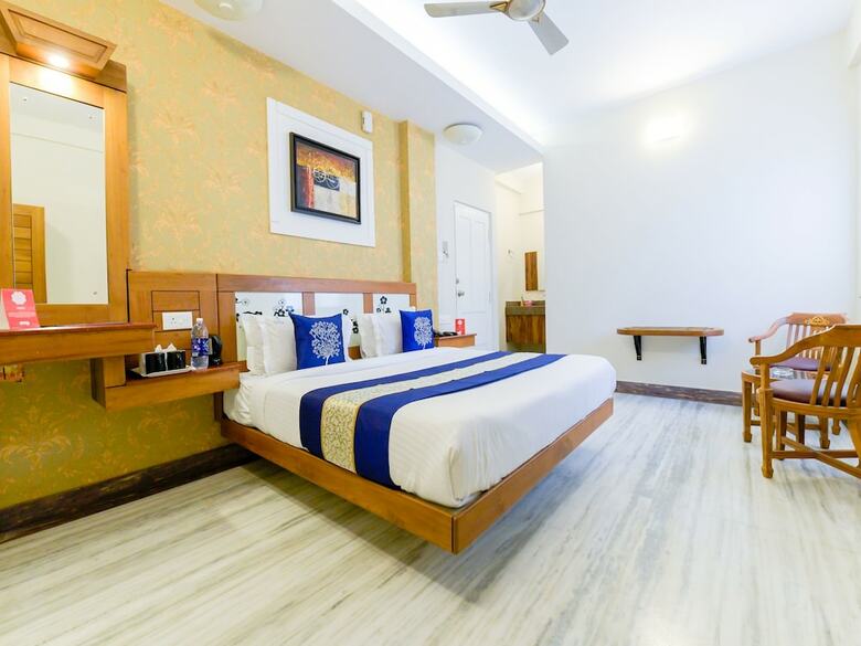 Hotel Oyo 8434 The Qasr