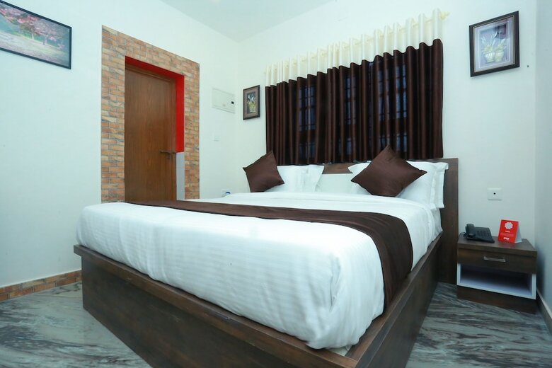 Oyo 10278 Hotel Caprice Residency