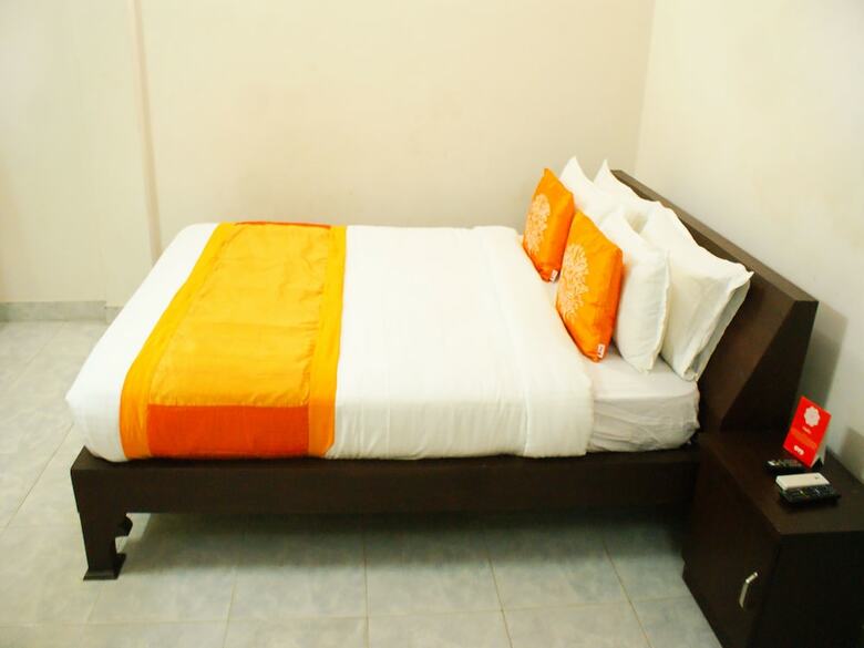 Hotel Oyo 9902 Nedumparambil Residency