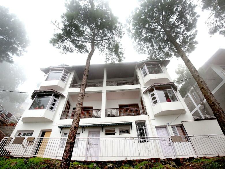 Hotel Oyo 9660 Blossom Resort