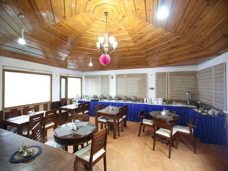 Hotel Oyo 9660 Blossom Resort