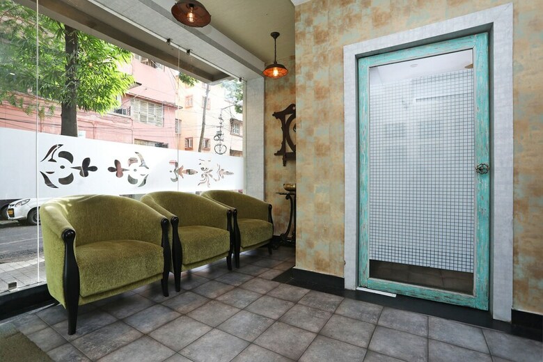 Hotel Capital O 9125 Casa Broadway