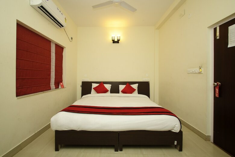 Hotel Oyo 7616 Maple The Residence