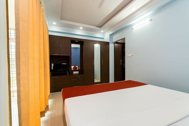 Hotel Oyo 8818 Coral Residency Newtown