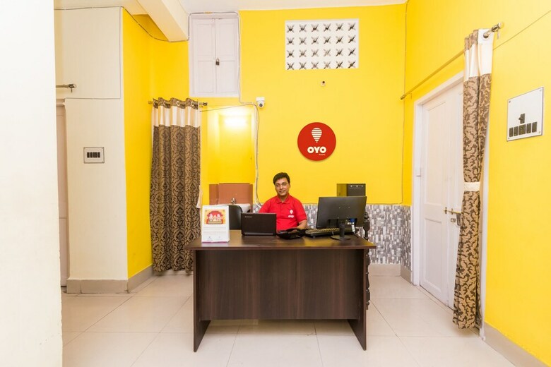 Hotel Oyo 9181 Aakash Ganga 2
