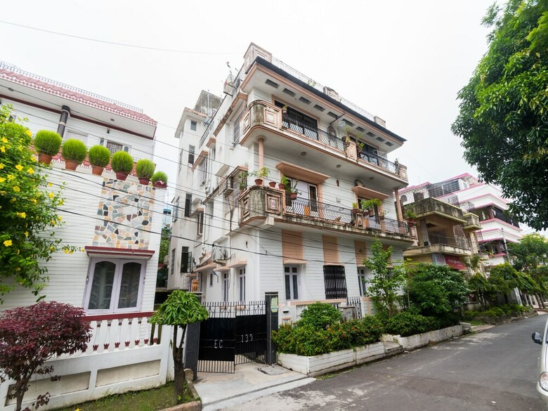Hotel Oyo 9181 Aakash Ganga 2