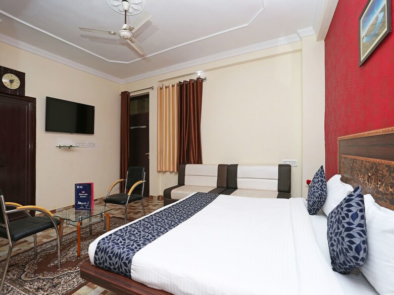 Hotel Oyo 10104 Radhika Resort