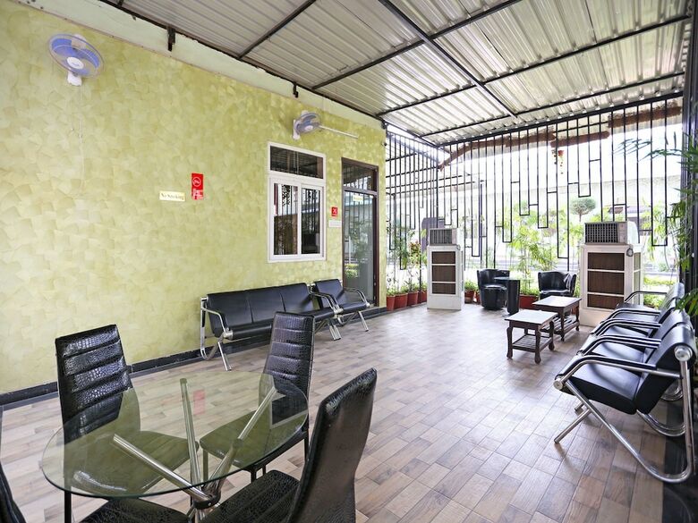 Hotel Oyo 10104 Radhika Resort