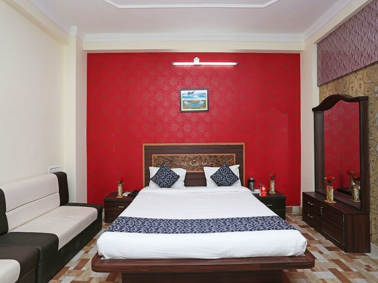Hotel Oyo 10104 Radhika Resort