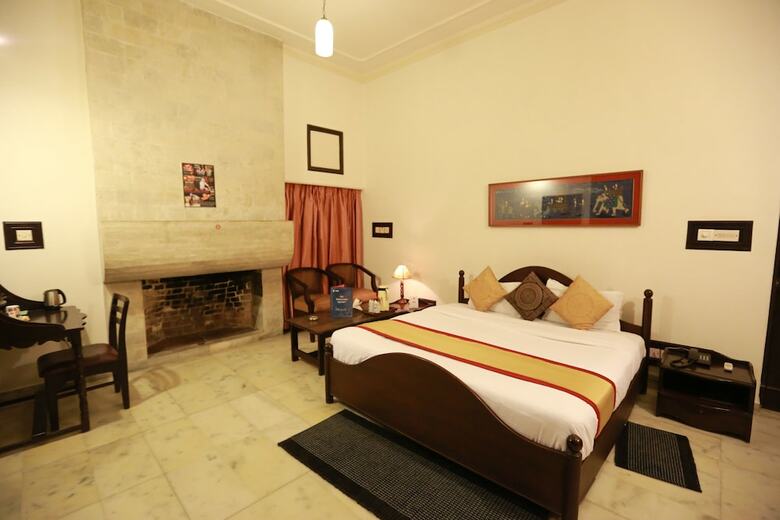 Hotel Oyo 8844 Meadows Inn