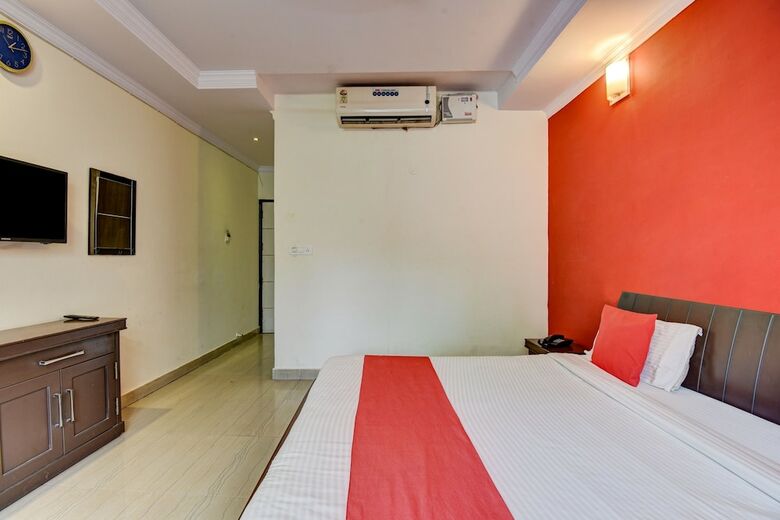Oyo 4073 Hotel Esskay
