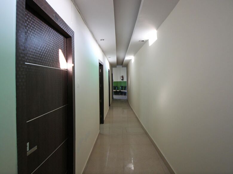 Oyo 4073 Hotel Esskay
