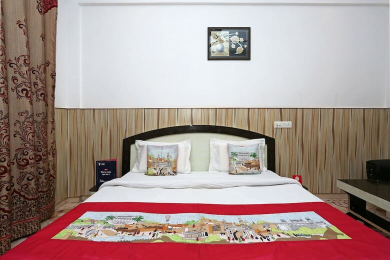 Oyo 5239 Hotel Satya Shree