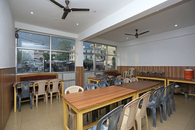 Oyo 5239 Hotel Satya Shree