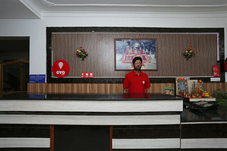 Oyo 5239 Hotel Satya Shree