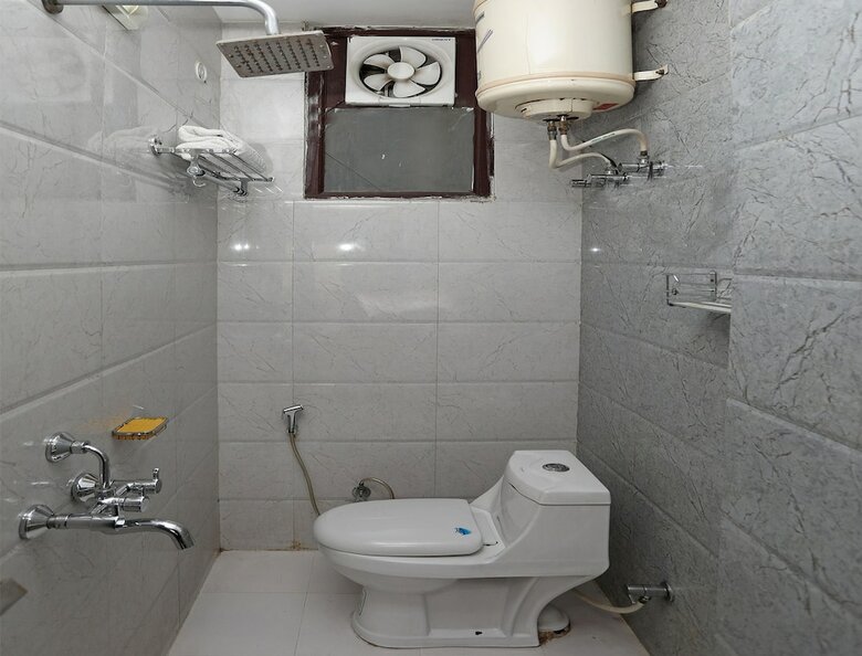 Oyo 5239 Hotel Satya Shree