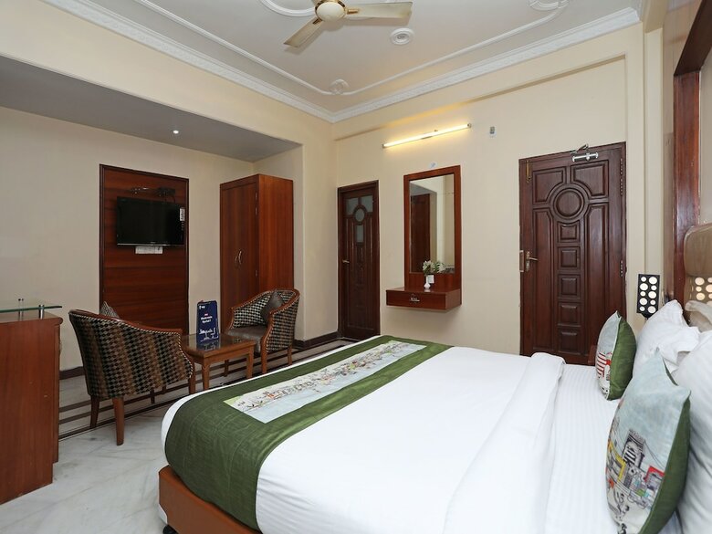 Oyo 2801 Magnate Hotel