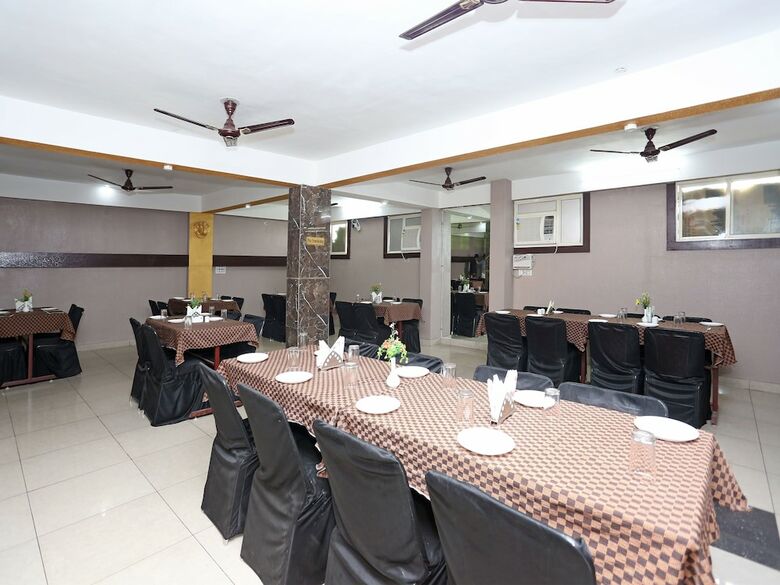 Oyo 10137 Hotel Vaishnavi