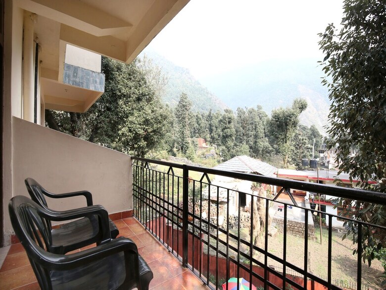 Oyo 9942 Hotel Ravine