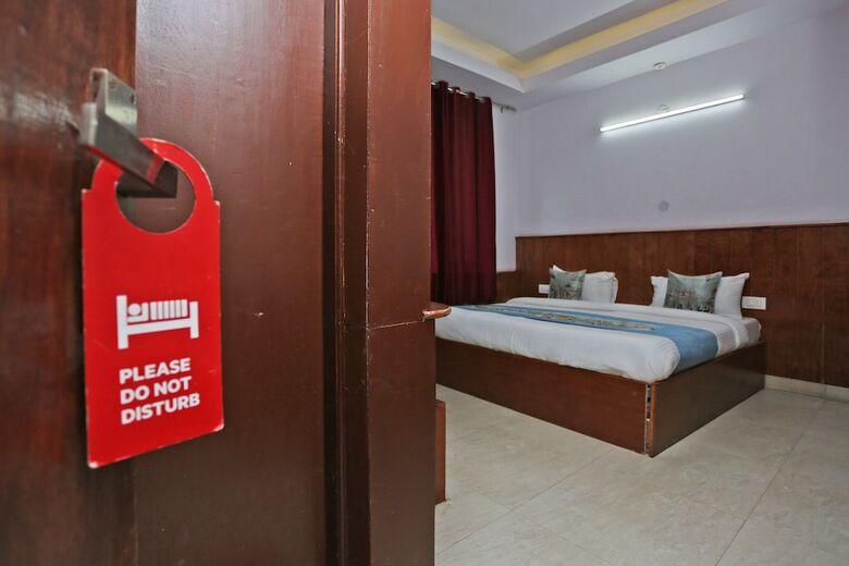 Hotel Oyo 9546 Mall Road