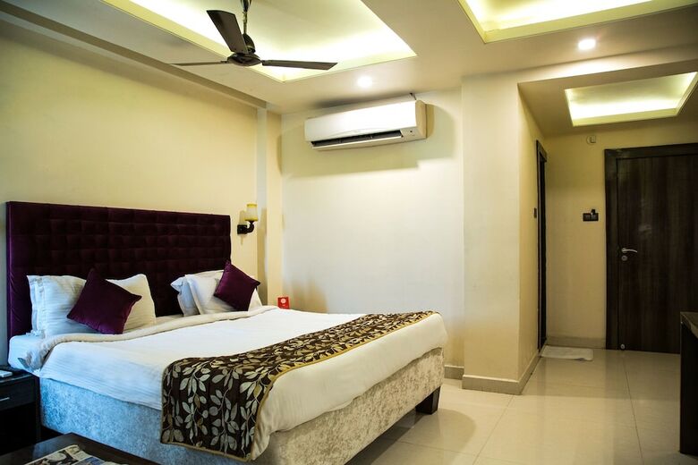 Oyo 4381 Hotel Parashar