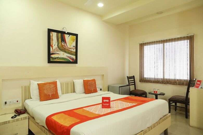 Oyo 6433 Hotel Check Inn
