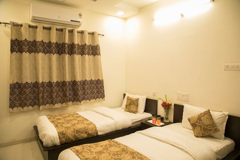 Hotel Oyo 9023 Dwarka Inn