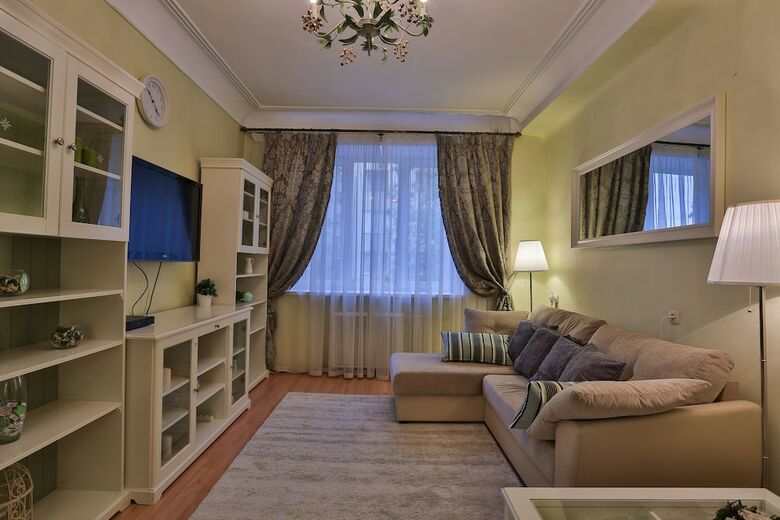 Lakshmi Apartment Boulevard 3-bedroom