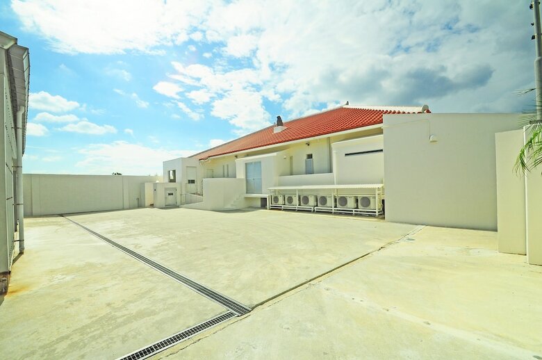 Kaiho Fusaki Main Building