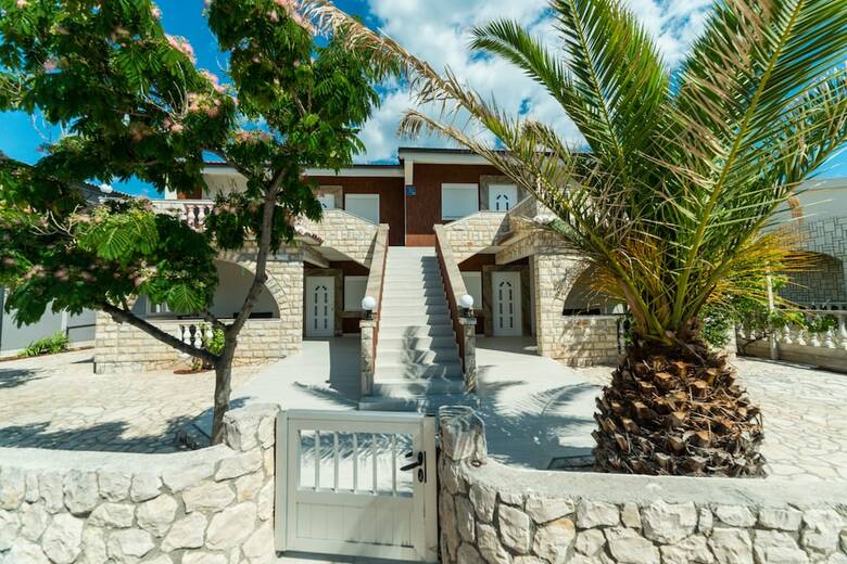 Apartments Mavracic