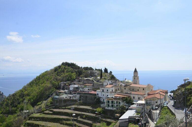 Amalfi Hills Country Hotel