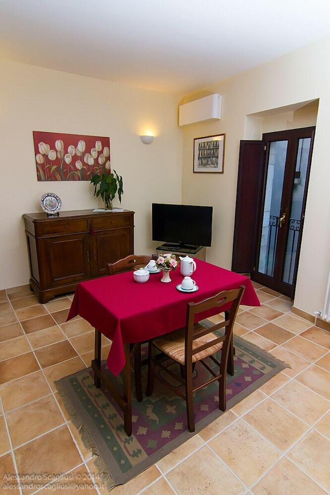 Bed & Breakfast Conte Orsini Suite