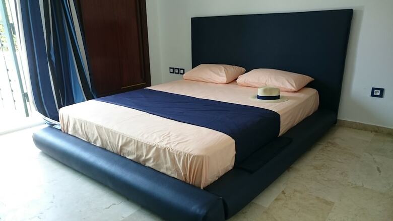 Apartamentos Artistica Suite - La Siesta
