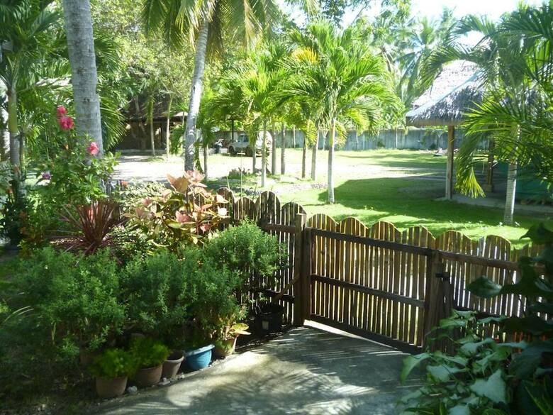Hotel Alma's Guesthouse