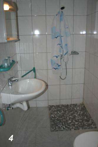 Hotel-pension "alte Schule"