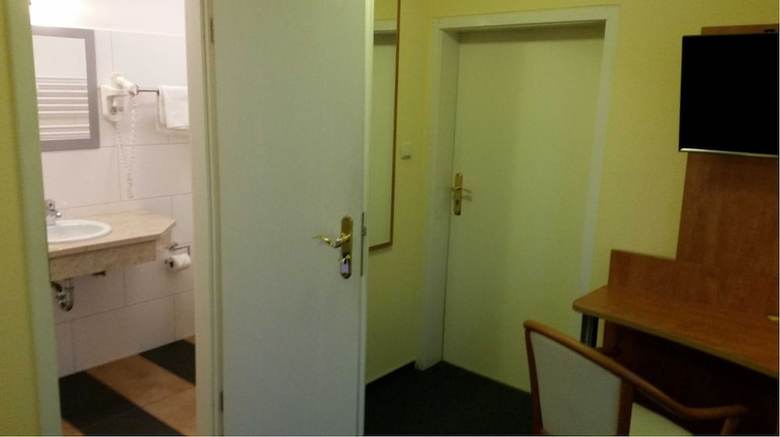 Hostal Hotel Th�ringer Hof